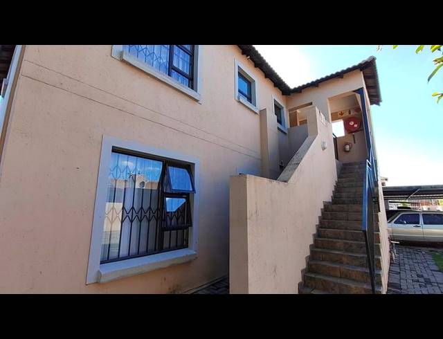 2 BEDROOM APARTMENT FOR SALE IN CHRISTIAANVILLE AH